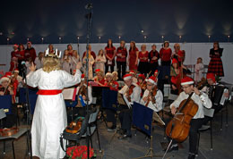 Arosorkestern och kör vid adventskonsert på CuLTUREN i Västerås den 12 december 2009.