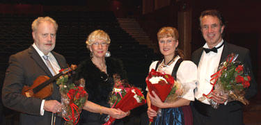 Christer Norrman, Helen Grnberg, Eva Magnusson och Peter Tornborg vid konsert i Vsters Konserthus den 16 november 2009.