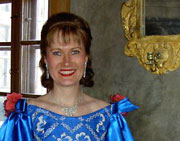 Eva Magnusson. Solist vid konsert med Karlbergs Musikkår den 24 april 2005.