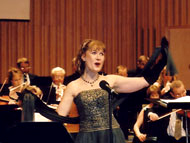 Eva Magnusson, sopran, i Västerås Konserthus den 7 november 2005.